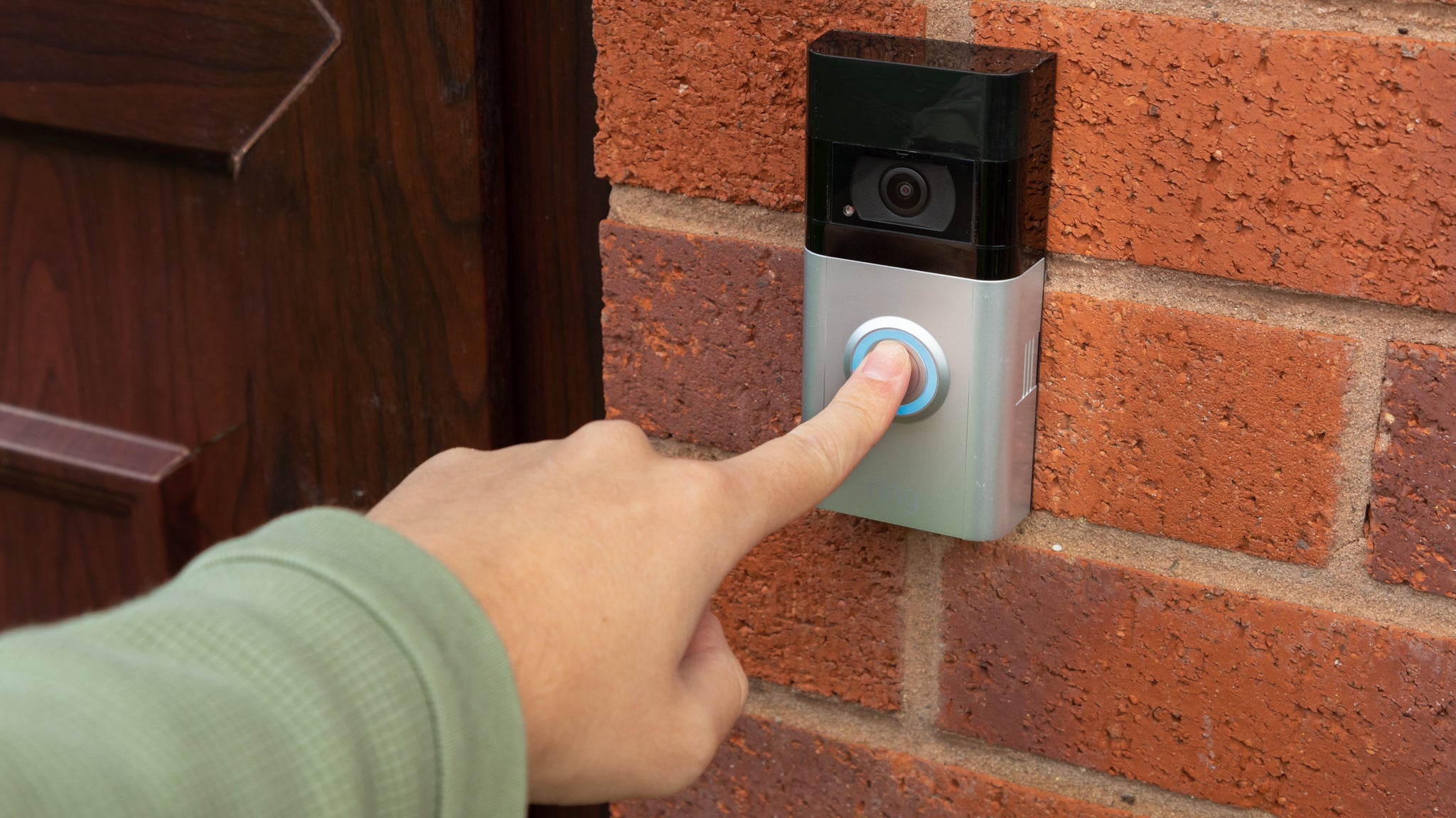 SH brand colours graphics of video doorbell